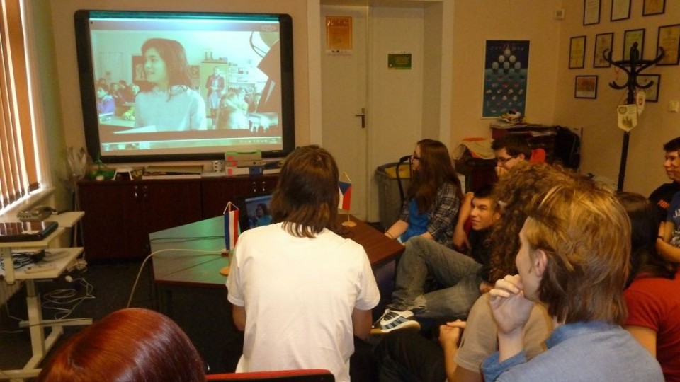 201304191057_p1150725