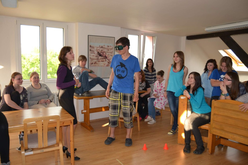 201306131039_beseda_o_drogach_022