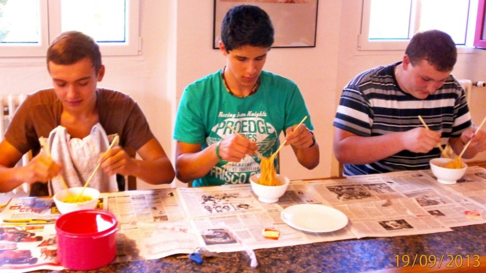 OLYMPUS DIGITAL CAMERA