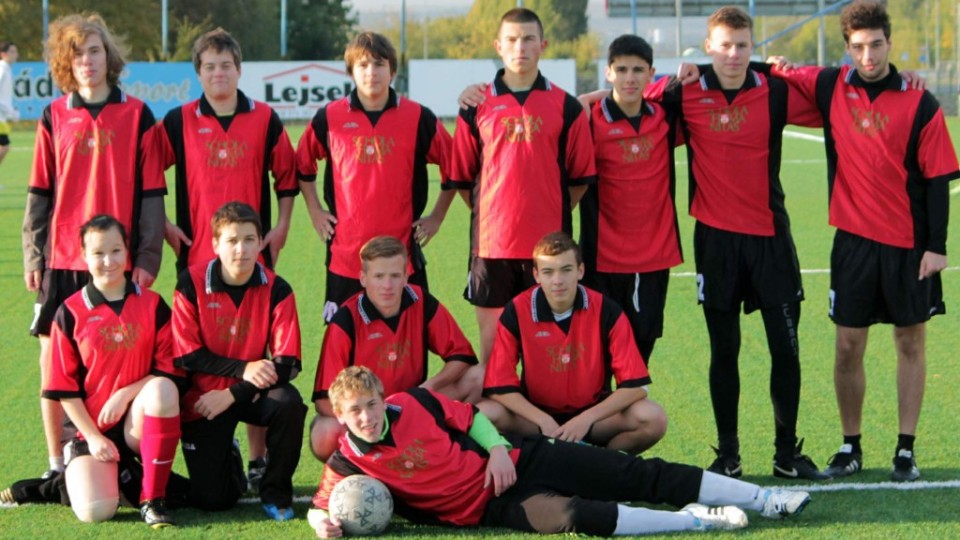 201310072219_2013_hum_fotbal_rijen6