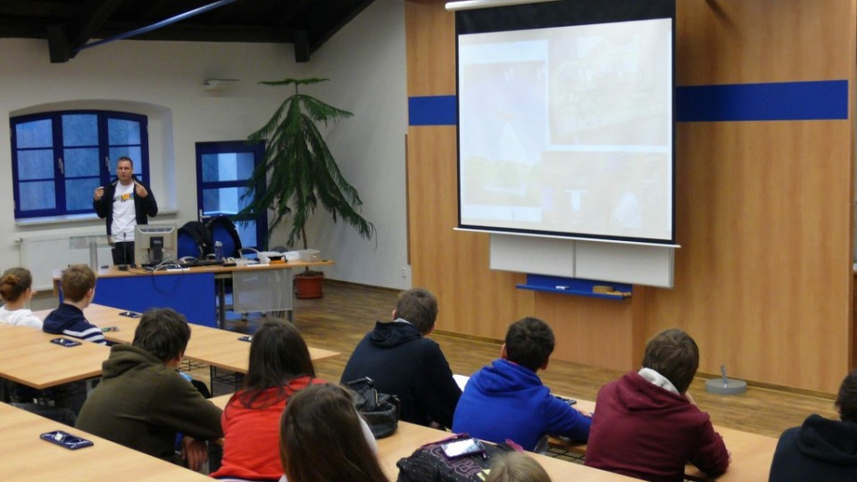 201312130939_p1220249