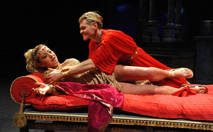 201203301553_caligula