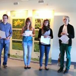 201205121935_p1190497