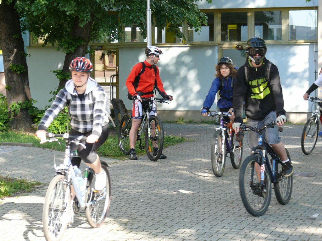 201205152152_p1190558