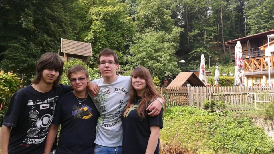 201206301625_20120628_102045