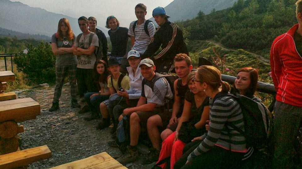 201209041843_040920121