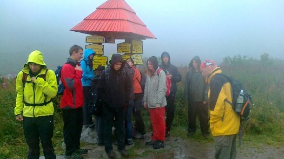 201209070745_06092012b