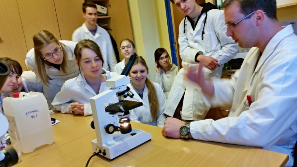 201503040910_20150302_155624