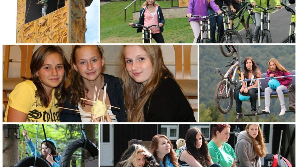 Hum_Adaptak_2015_7_postcard (1)