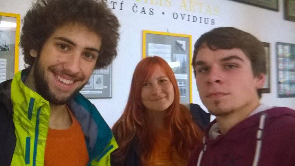 12071822_990637324290996_49747002_n (1)