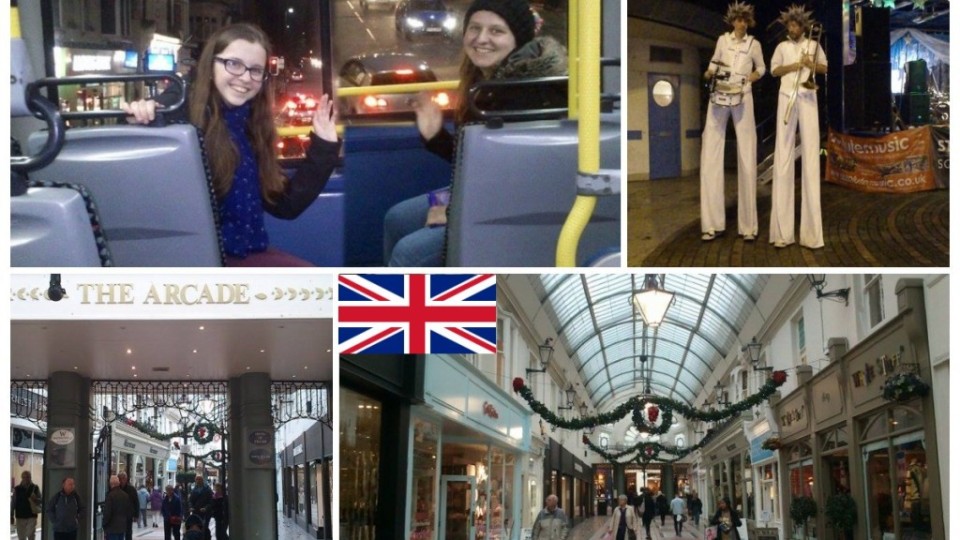 12166565_10201123776894192_1811833085_n_postcard