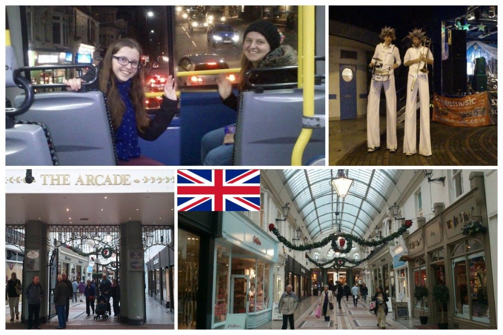 12166565_10201123776894192_1811833085_n_postcard