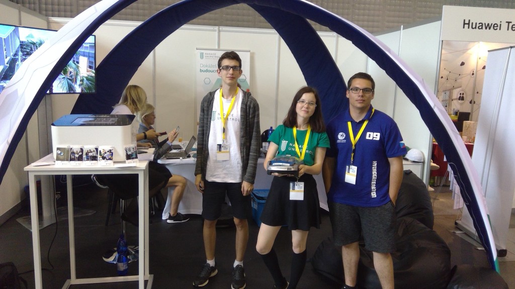 32648673_2181840001833696_3019622808092147712_o