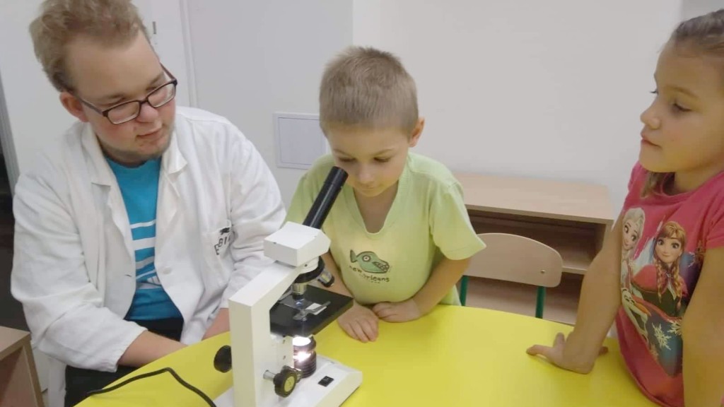 76180720_695268254296596_4823272020282179584_n