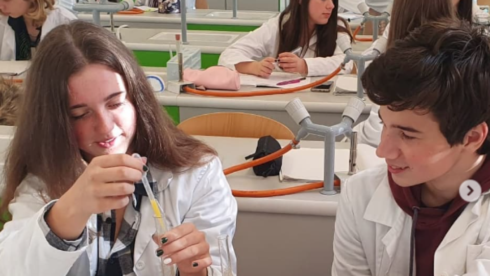 2022-07-11 18_18_09-Schola Humanitas (@shumanitas) • Fotky a videa na Instagramu – Osobní – Microsof