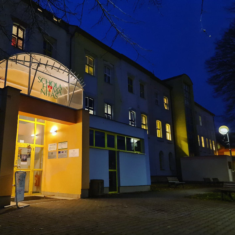 2022-07-12 11_29_48-Schola Humanitas (@shumanitas) • Fotky a videa na Instagramu – Osobní – Microsof