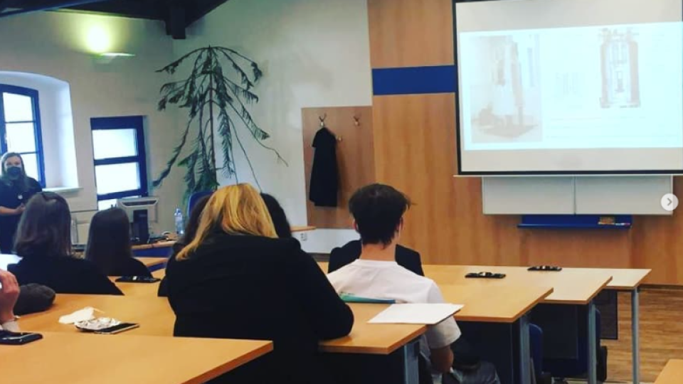 2022-07-12 11_32_05-Schola Humanitas (@shumanitas) • Fotky a videa na Instagramu – Osobní – Microsof