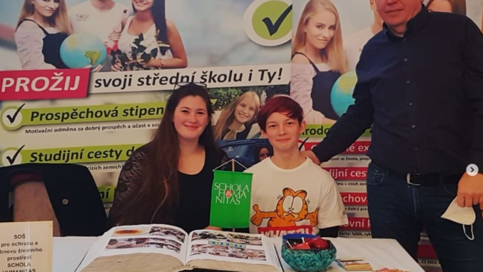 2022-07-12 18_35_12-Schola Humanitas (@shumanitas) • Fotky a videa na Instagramu a 5 dalších stránek