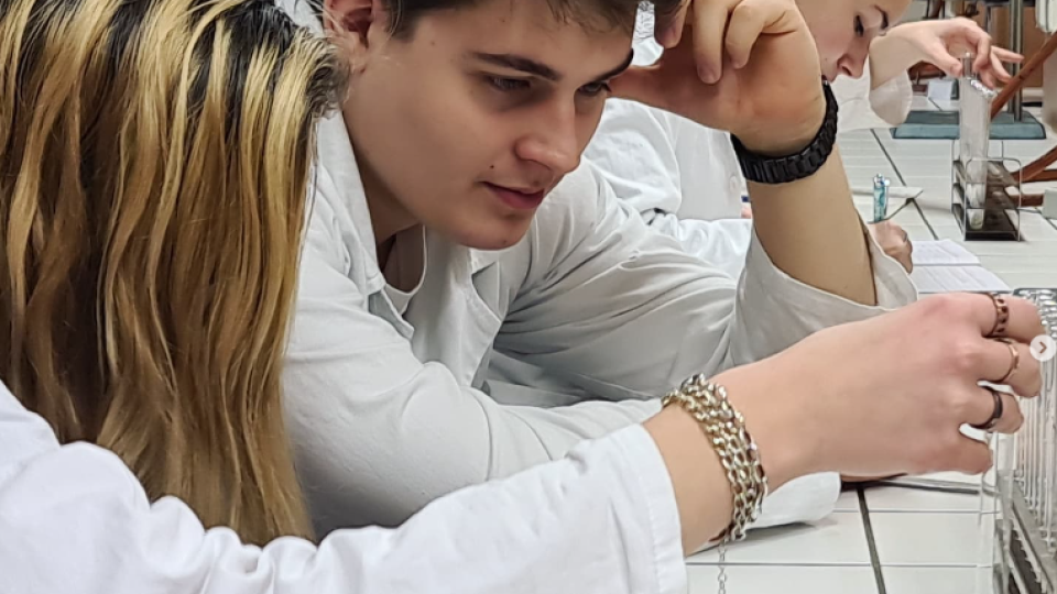 2022-07-12 18_35_57-Schola Humanitas (@shumanitas) • Fotky a videa na Instagramu a 5 dalších stránek