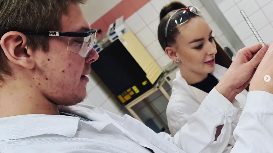 2022-07-12 19_53_04-Schola Humanitas (@shumanitas) • Fotky a videa na Instagramu a 5 dalších stránek