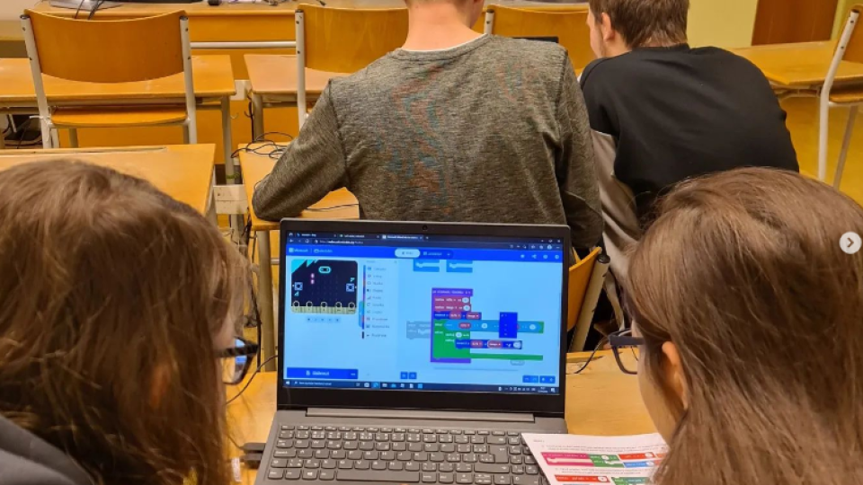 2022-07-12 19_53_27-Schola Humanitas (@shumanitas) • Fotky a videa na Instagramu a 5 dalších stránek