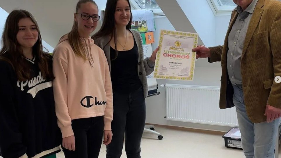 2022-07-12 19_56_31-Schola Humanitas (@shumanitas) • Fotky a videa na Instagramu a 5 dalších stránek