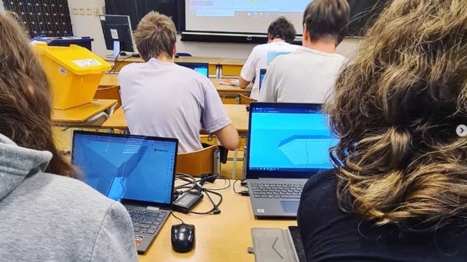 2022-07-12 19_58_39-Schola Humanitas (@shumanitas) • Fotky a videa na Instagramu a 5 dalších stránek