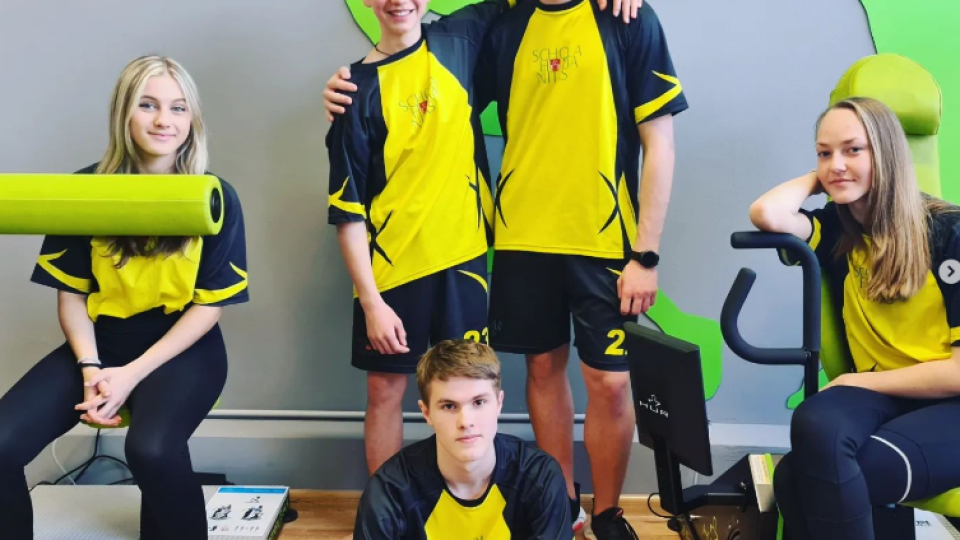 2022-07-12 20_00_00-Schola Humanitas (@shumanitas) • Fotky a videa na Instagramu a 5 dalších stránek