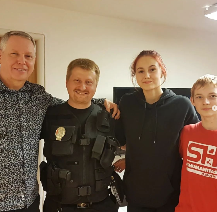 2022-07-12 21_04_52-Schola Humanitas (@shumanitas) • Fotky a videa na Instagramu a 5 dalších stránek