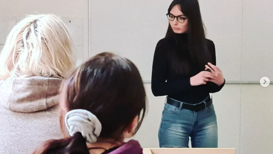 2022-07-13 09_07_55-Schola Humanitas (@shumanitas) • Fotky a videa na Instagramu a 13 dalších stráne