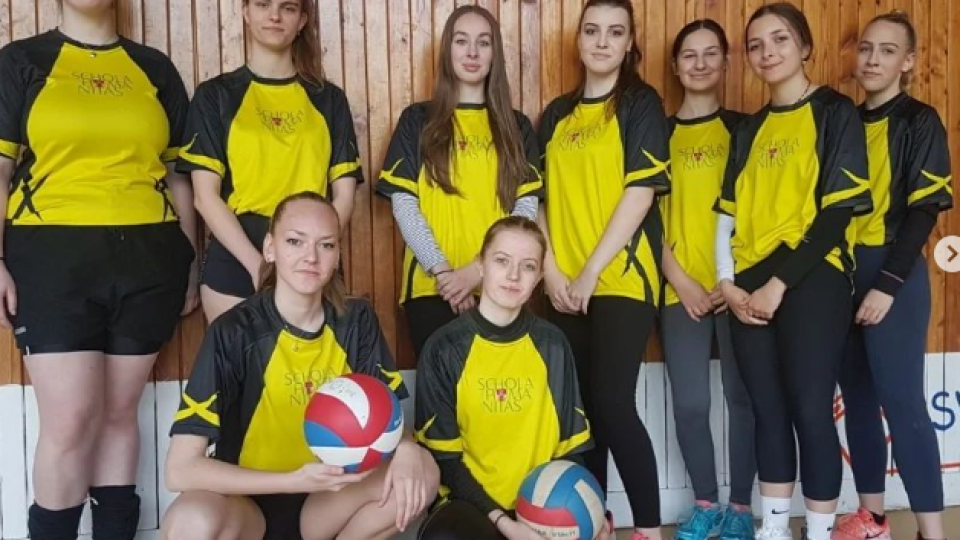 2022-07-13 09_09_04-Schola Humanitas (@shumanitas) • Fotky a videa na Instagramu a 13 dalších stráne