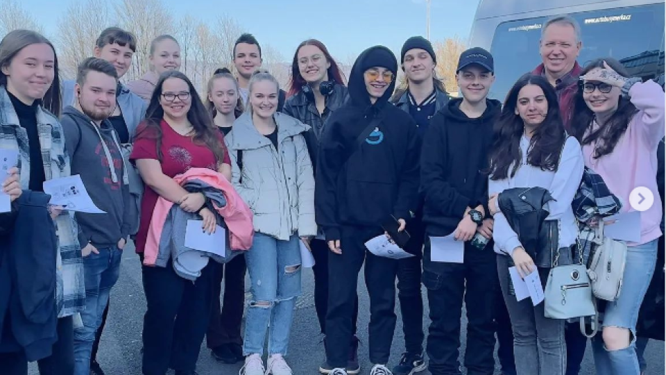 2022-07-13 09_09_22-Schola Humanitas (@shumanitas) • Fotky a videa na Instagramu a 13 dalších stráne