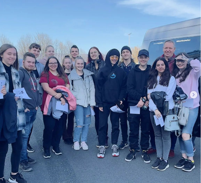 2022-07-13 09_09_22-Schola Humanitas (@shumanitas) • Fotky a videa na Instagramu a 13 dalších stráne