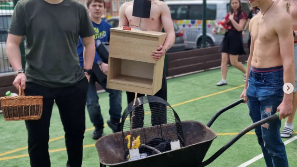 2022-07-13 09_39_55-Schola Humanitas (@shumanitas) • Fotky a videa na Instagramu a 13 dalších stráne