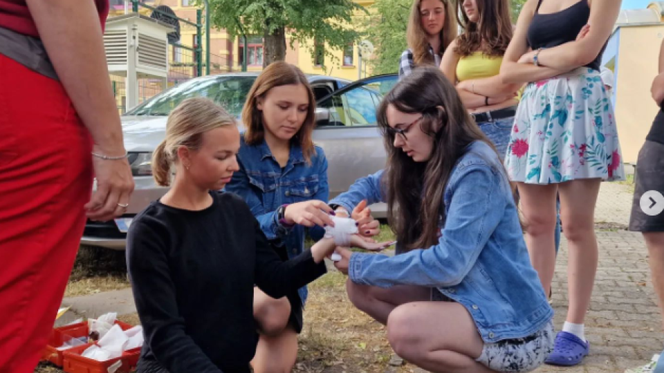 2022-07-13 11_12_02-Schola Humanitas (@shumanitas) • Fotky a videa na Instagramu a 14 dalších stráne