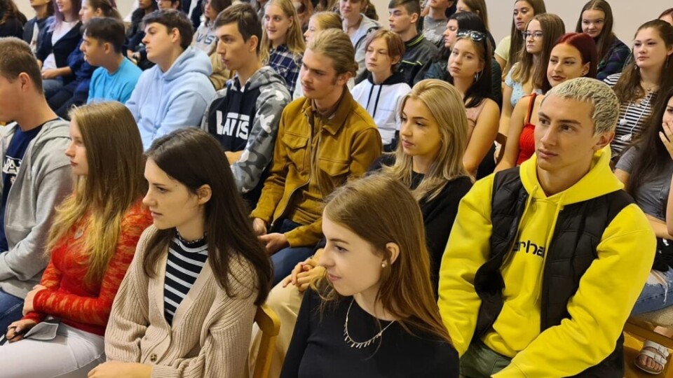 241145917_6450286514989002_671729196919819800_n